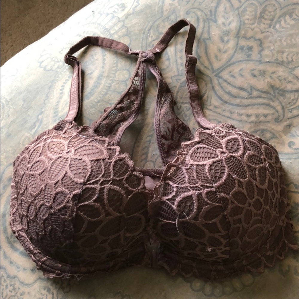Pink by Victoria’s Secret date lace bra